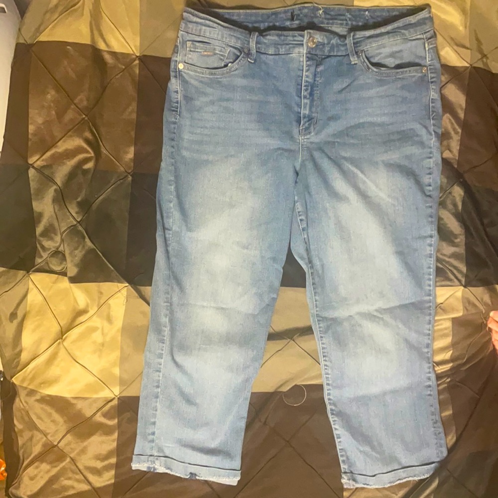 Capri jeans